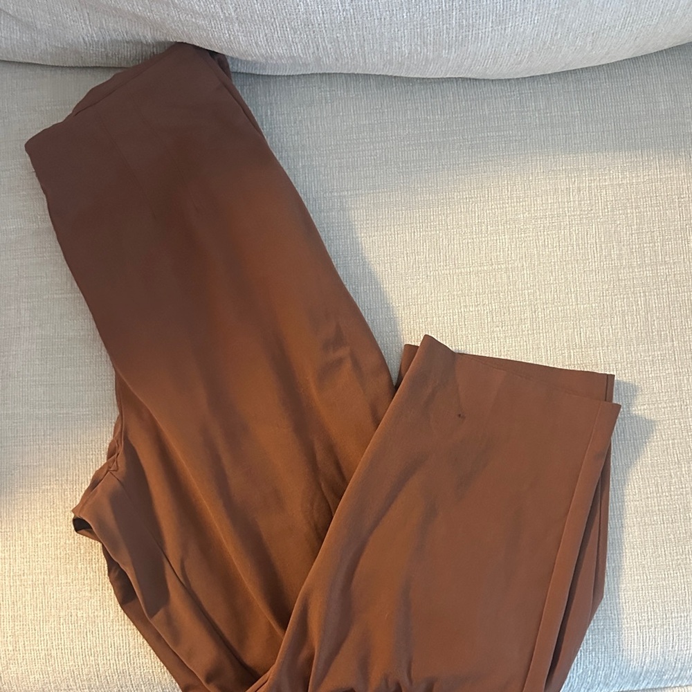 Women's Brown Capris - Stretch Pull-On Capris